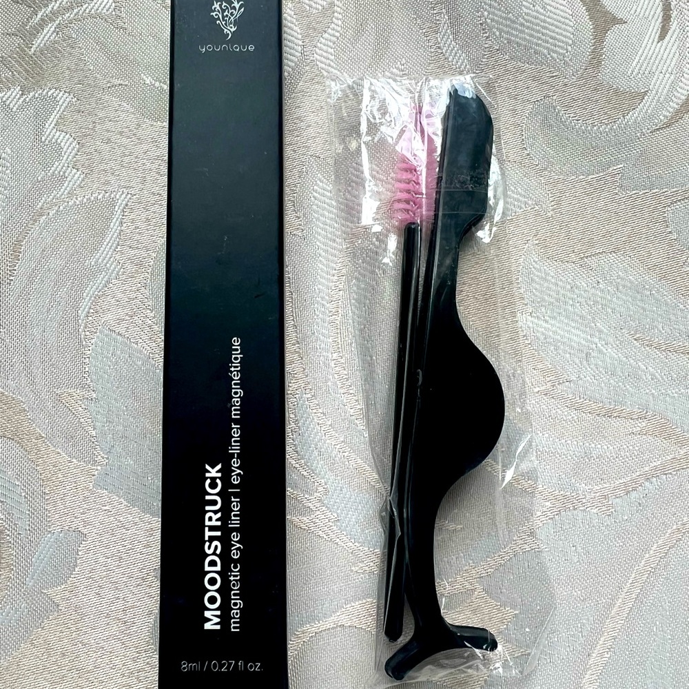 Younique Moodstruck Magnetic Lash Eyeliner with Applicator